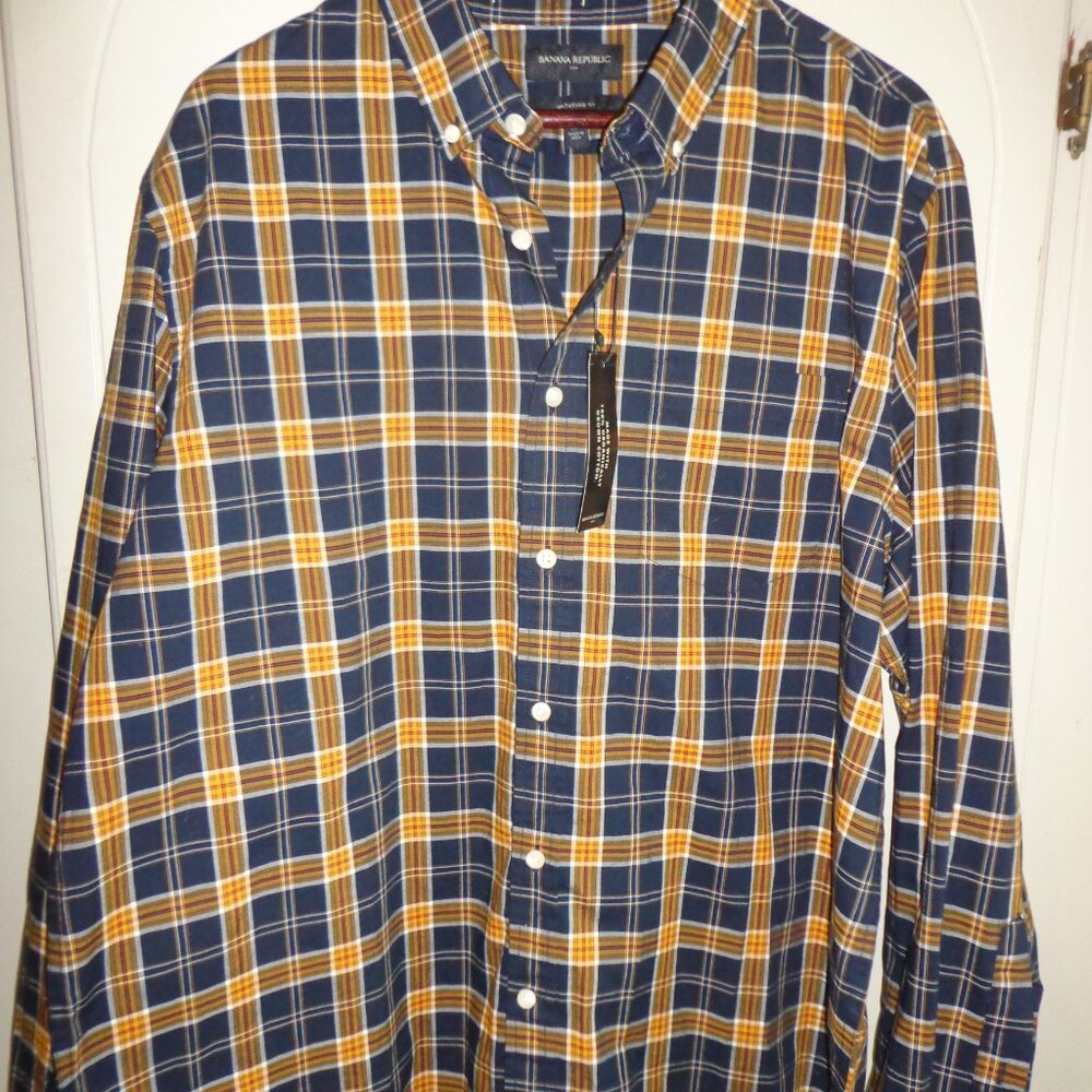 NWT BANANA REPUBLIC UNTUCKED FIT SHIRT MEN'S XL Navy/Gold Plaid Button Down